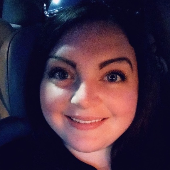 Meet your Posher, Alicia - Picture 1 of 1